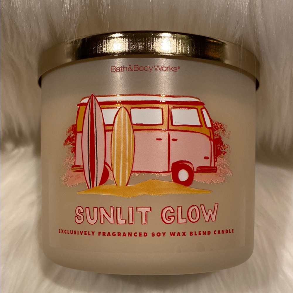 2/$34 🏖️”SUNLIT GLOW”🏖️ 3-Wick Candle by B&BW /WB, 14.5 oz / 411 g, NWT base
